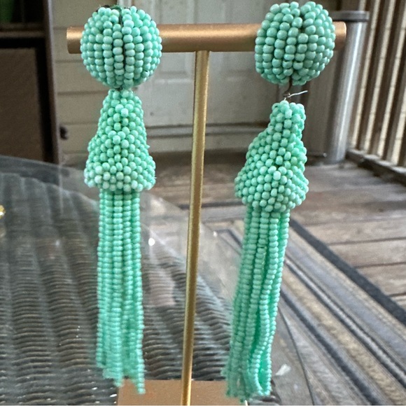 Turquoise beaded dangled earrings - Picture 1 of 1